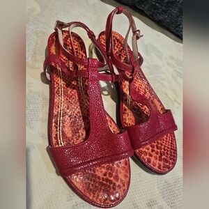Juicy Couture Red Textured Sandals